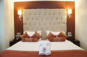 Best Western Plus Meridian Hotel - Room
