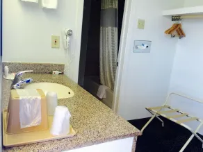 Travelodge by Wyndham New Braunfels - Salle de bain