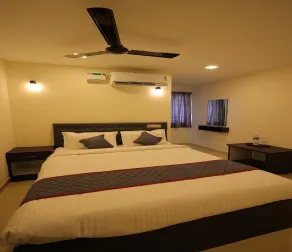 Sri Srinivasa Residency - Room