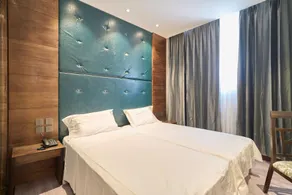Menoir Dorsett Madrid Usera - Chambre