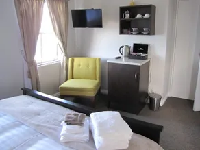 Lands End - Habitación