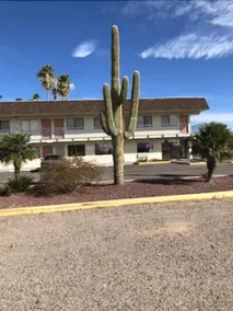 Super Inn Tucson - Image 1