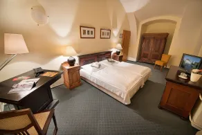 Maxmilian Lifestyle Resort - Camera
