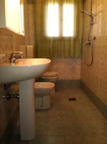 Waterfront apartment in Rosolina Mare - Baño