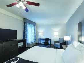La Quinta by Wyndham Conroe - Chambre