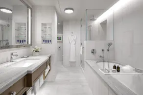 Halepuna Waikiki by Halekulani - NO RESORT FEE - Salle de bain