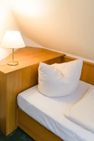 Akzent Hotel Zur Grünen Eiche - Værelse