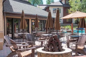 TR1310 - Trappeurs Lodge - Pool