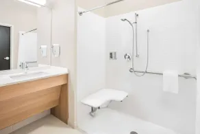 Microtel Inn & Suites by Wyndham Ocean City - Baño
