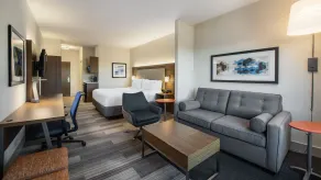 Holiday Inn Express Airdrie by IHG - Chambre