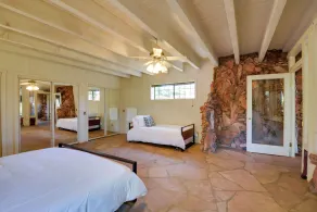 Unique Sedona Home w/ Mountain Views & Guest House - Innvendig