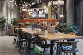 Moxy Duesseldorf South - Ristorante