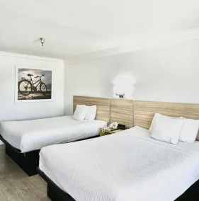 Days Inn by Wyndham Near City Of Hope - Chambre