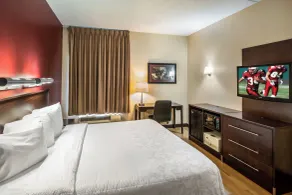 Red Roof Inn PLUS Long Island - Garden City - Room