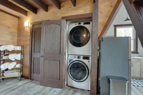 Hot Tub, Fire Pit, On-site Pond: Cozy Kenton Cabin - Interiör