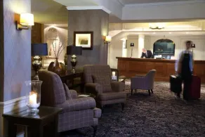 Golden Lion Hotel - Hall