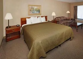 Quality Inn & Suites Mt Chalet - Zimmer