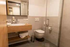Hotel-Landgasthaus Ständenhof - Bathroom
