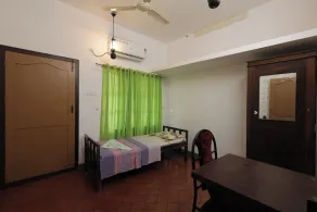 Taaraa Loca - Yoga , Spiritual n Dorms - Zimmer