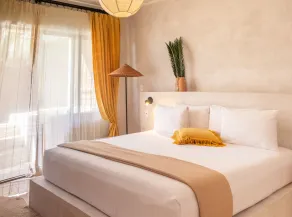 Dune Boutique Hotel located at the party zone - Chambre