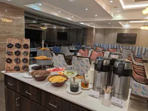MERITAS GRAND INN - Restaurant