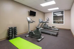 Super 8 by Wyndham Mont Laurier - Salle de remise en forme