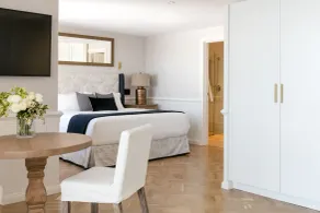 Jonahs Restaurant & Accommodation, Whale Beach - Room