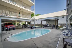 Pet-Friendly Vacation Rental in Biloxi Near Beach! - Interior