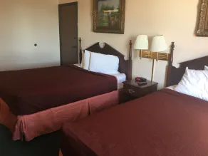 Derby Inn & Suites - Zimmer