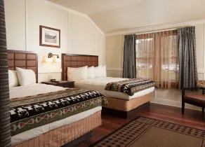 Mammoth Hot Springs & Cabins - Inside the Park - Room