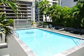 Fortune House Hotel Suites - Piscine