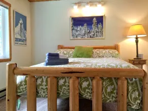 Mt Baker Rim Cabin 99 - Charming Cabin With a hot Tub, Wi-fi, Pet Friendly - Værelse