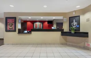 Extended Stay America Suites - Stockton - March Lane - Hall