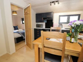 Enia - Room