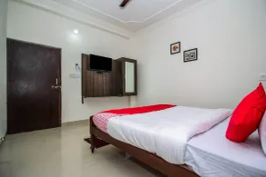 Hotel Lambodar - Room