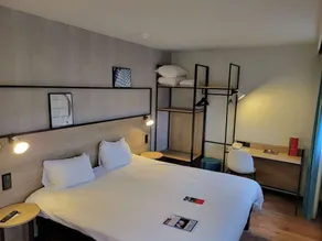ibis Chateauroux - Room
