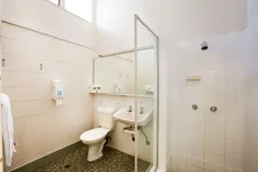 Sunnybank Hotel Brisbane - Bathroom