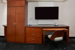 Courtyard by Marriott Calgary Airport - Chambre