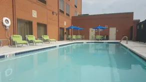 Holiday Inn Express Baltimore BWI Airport West by IHG - Pool