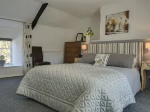 Little Week Cottage - Room