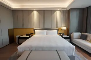 The Azure Ningbo, Vignette Collection by IHG - Zimmer