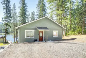 Lake Lover's Paradise: Waterfront Home in Hayden! - Interiör