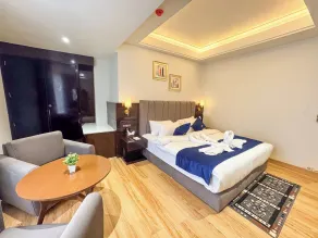 The Fortunaa Avenue - Room