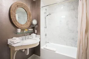 Delamar Southport - Baño