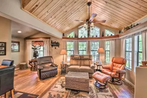 Gateway to Sunrise Resort! Show Low Cabin w/ Deck - Interiør
