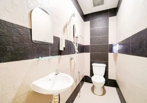 MN Ferringhi Inn - Badezimmer