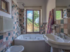 Perfect stunning views everywhere from house pool terrace garden - Bagno