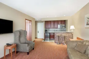 Ramada by Wyndham Flushing Queens - Chambre