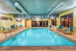 La Quinta by Wyndham Jamestown - Piscine