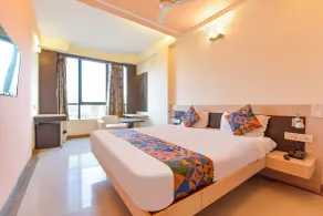 FabHotel Apex Intercontinental - Nr Pink Square Mall - Camera